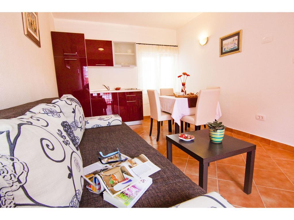 Apartments Cambi Kaštela Εξωτερικό φωτογραφία