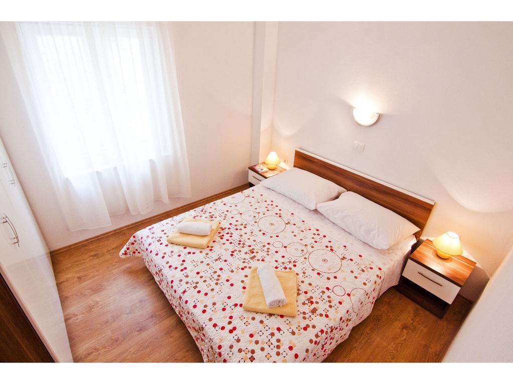 Apartments Cambi Kaštela Δωμάτιο φωτογραφία
